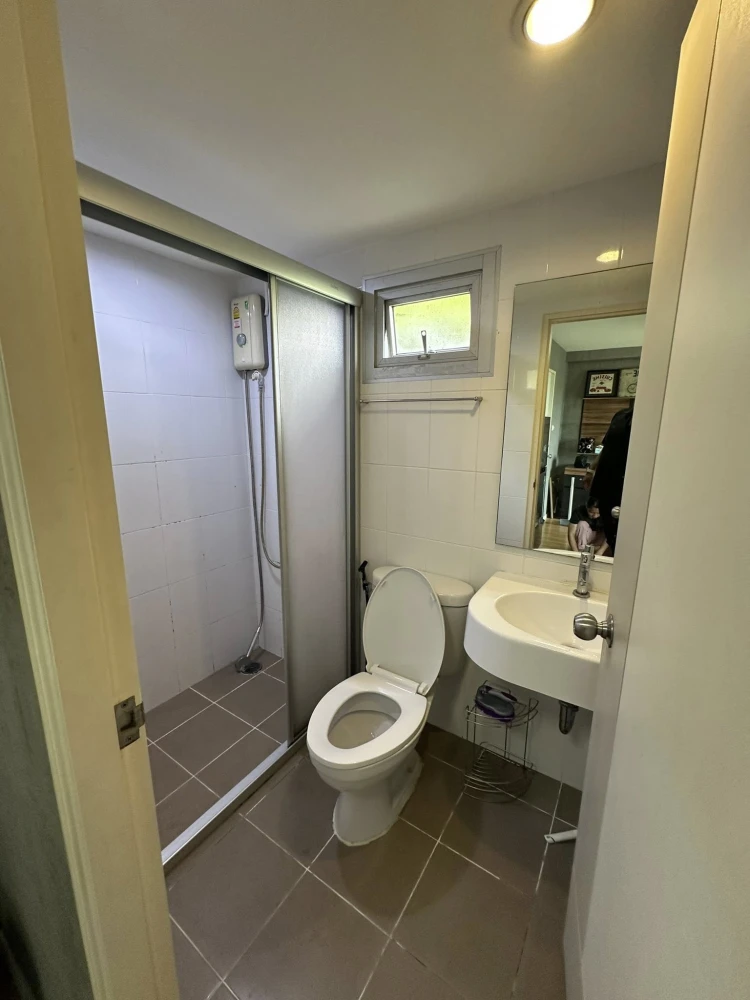 For sale/rent: Lumpini Ville Onnut – Ladkrabang. Nice condo, fully furnished, affordable price. Book now!