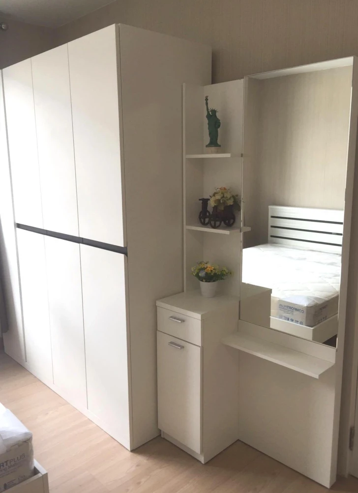 For sale/rent: Plum Condo Paholyothin 89. Nice unit, fully furnished, affordable price. Book now before it's too late!!