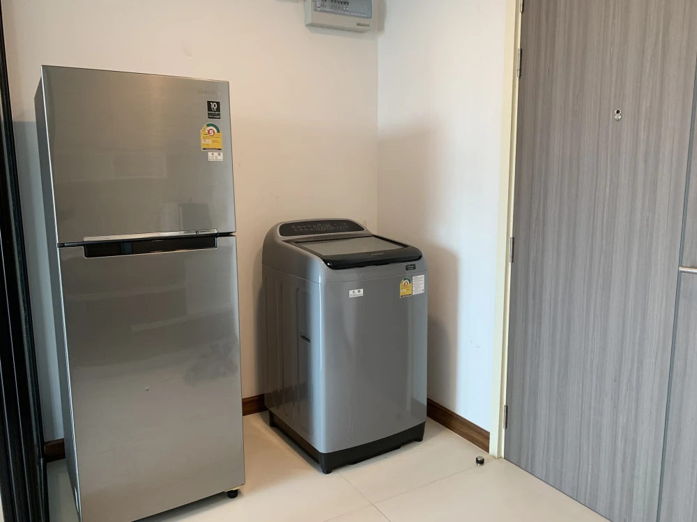 For sale/rent: Supalai Premier Charoen Nakhon. Nice room, fully furnished. Book now!