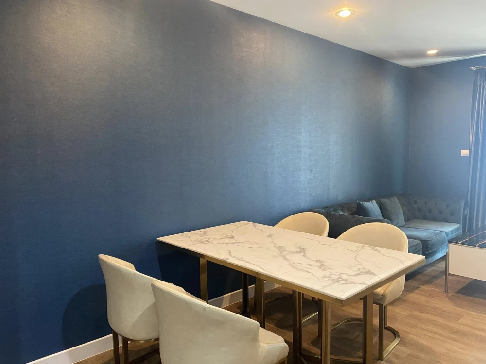 For sale/rent: Supalai Riva Grand Rama 3, ready-to-move-in unit, high floor, fully furnished, spacious and comfortable. Book now!
