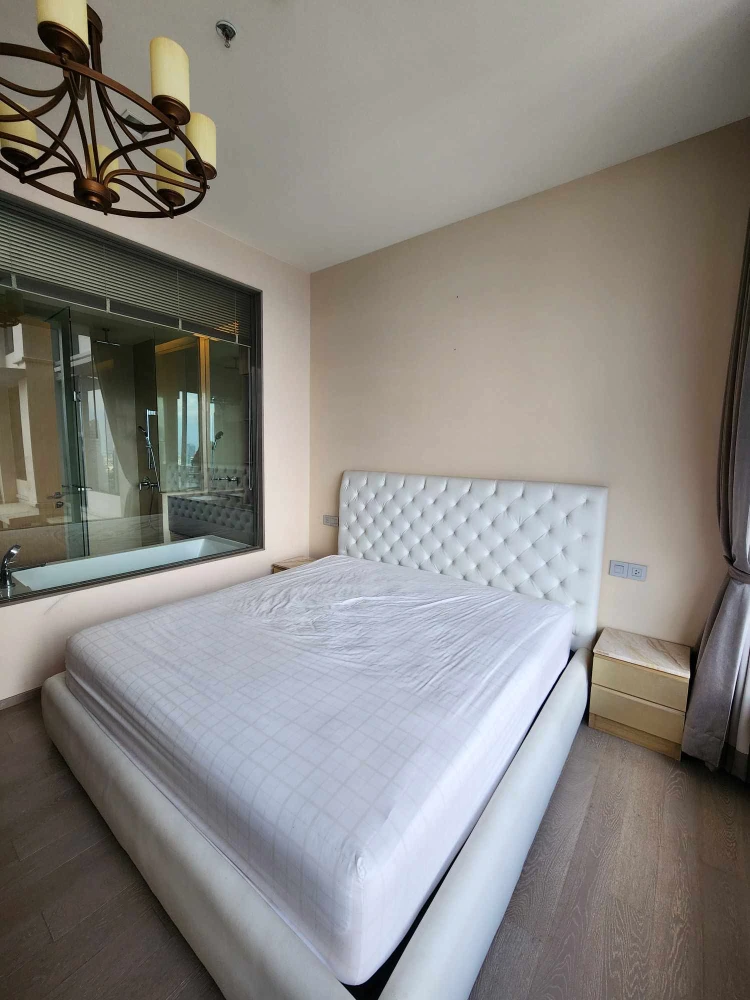 ขาย/ให้เช่า The ESSE Asoke ห้องพร้อมอยู่ เฟอร์พร้อม ชั้นสูง กว้างขวางอยู่สบาย จองเลย
