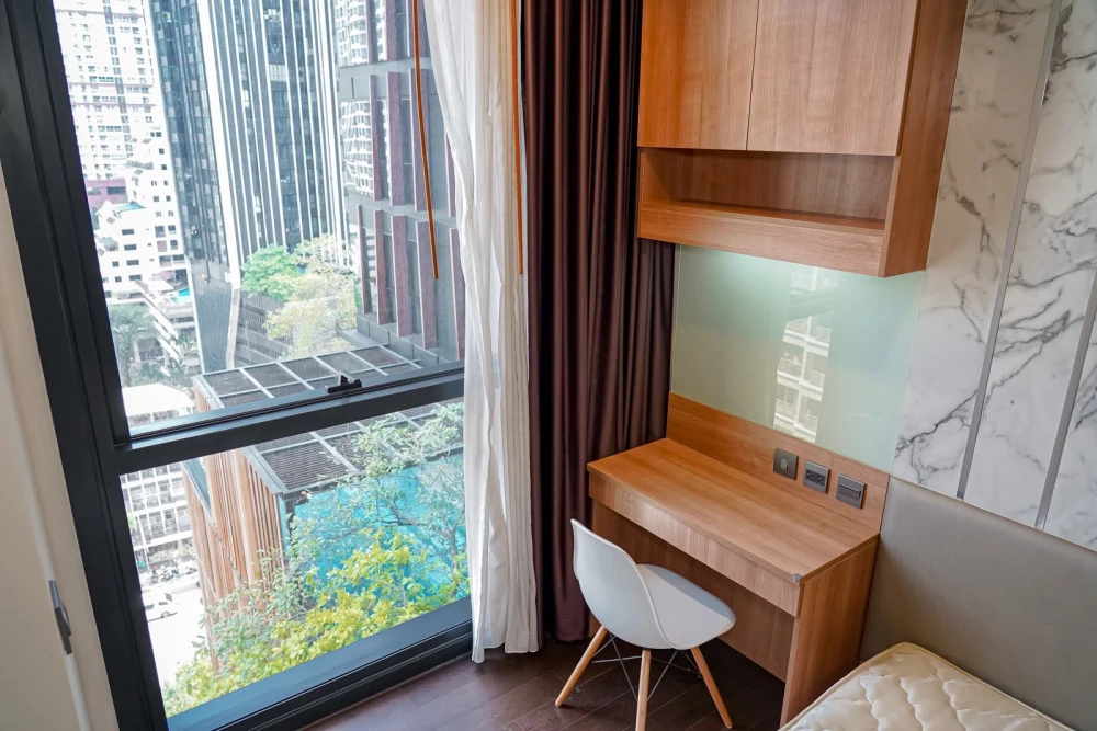For sale/rent: The Line Ratchathewi, high floor unit, spacious and comfortable. Book now!