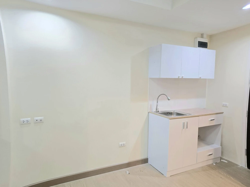 For sale/rent: The Log 3 Sukhumvit 101/1. Nice unit, low floor, fully furnished. Book now!