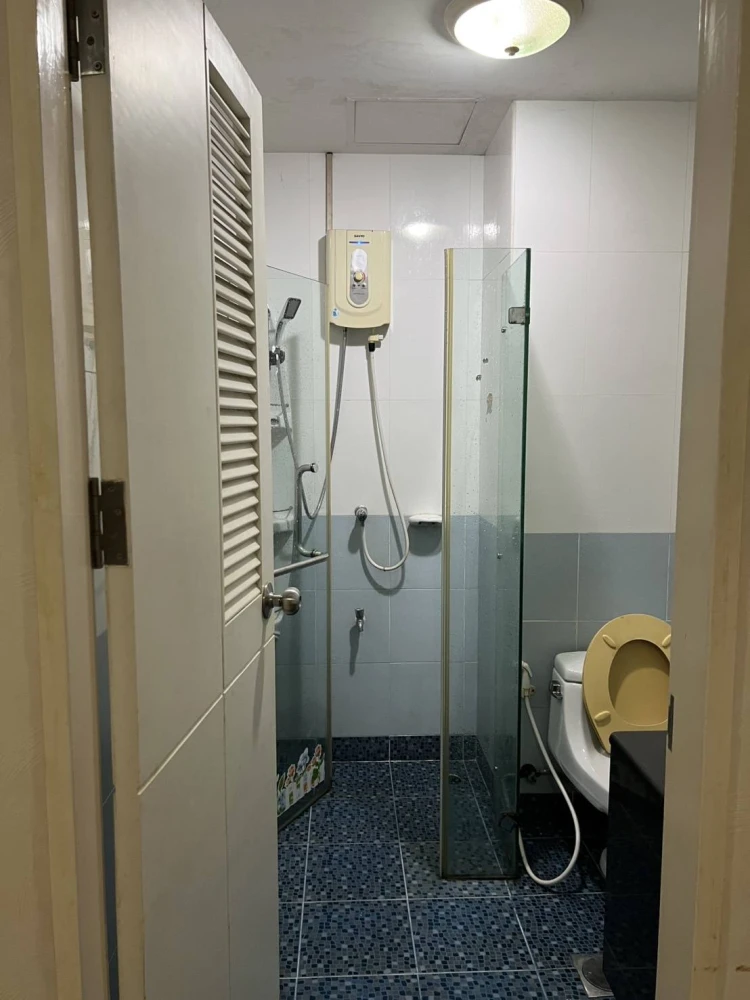 For sale/rent: The Star Condominium, ready to move in, spacious and comfortable, fully furnished, hurry and book now before you miss out++