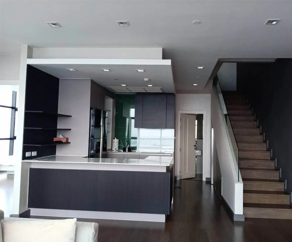 For sale/rent: Urbano Absolute Sathon-Taksin, a nice room on a high floor, spacious room, suitable for a family. If you don't reserve, it's a mistake.