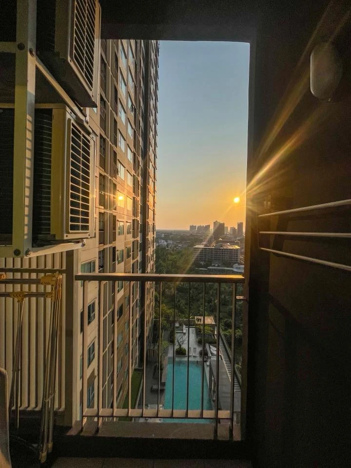 For sale/rent: Aspire Sathorn–Ratchapruek condo, ready to move in, fully furnished with appliances. Book now! Don't miss out! +++