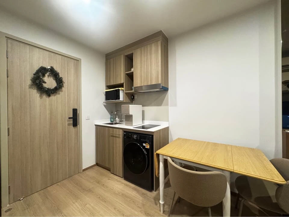 For sale/rent: Condo Life Rama 4 - Asoke, ready to move in, fully furnished, facilities ready, book now, don't miss out!