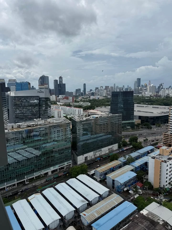 For sale/rent: Condo Life Rama 4 - Asoke, ready to move in, fully furnished, facilities ready, book now, don't miss out!
