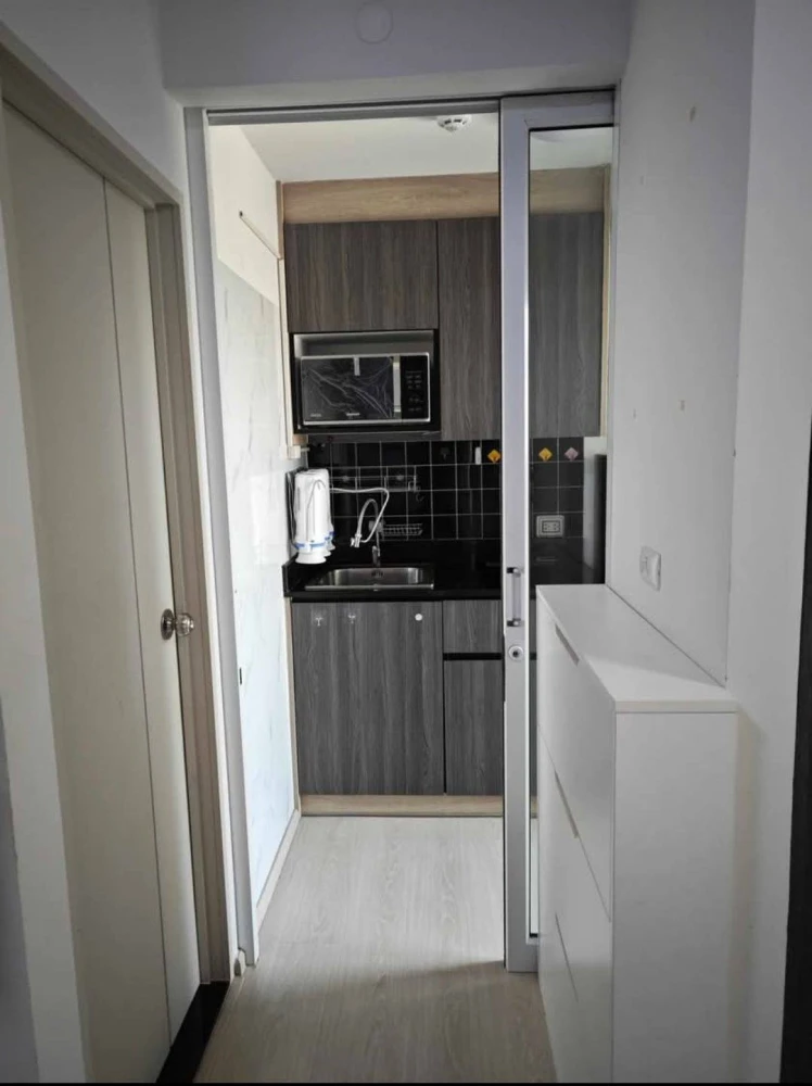 For sale/rent: Unio Sukhumvit 72 condo, ready to move in, fully furnished, affordable price. Just bring your belongings and move in!