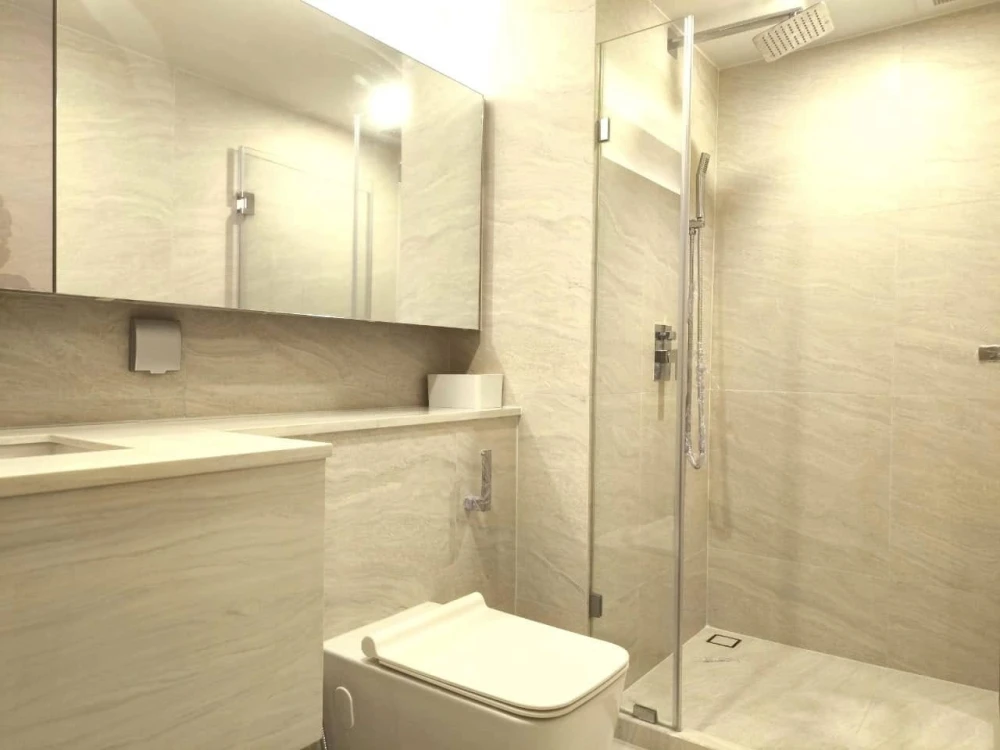 For sale/rent: Park Origin Ratchathewi Condo. Beautiful unit, great value within the project. Buy/reserve now!!