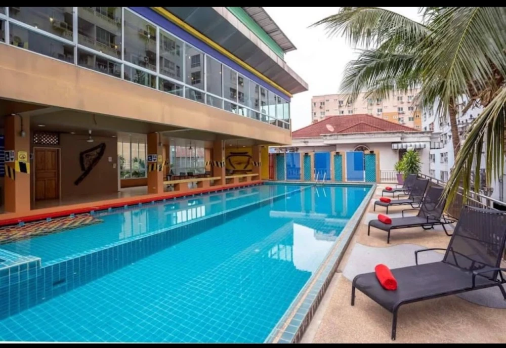 For sale/rent: Ratchada City Condo, 18 beautiful units, ready to move in, attractive prices. Buy/reserve now!!