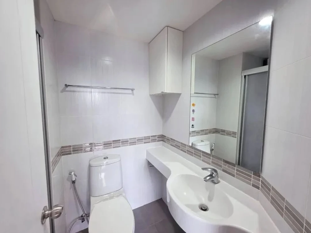 Condo for sale/rent: Lumpini Park Rama 9-Ratchada. Room in good condition, fully furnished, ready to move in. Don't miss out!!
