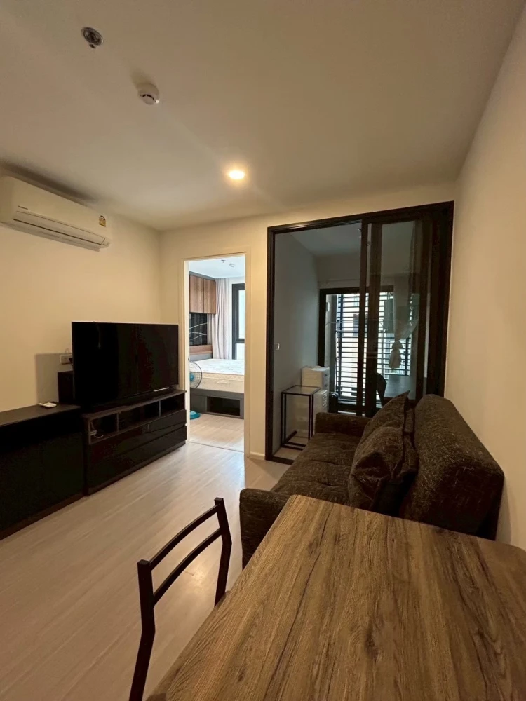 For sale/rent: Denim Condo, Chatuchak. Warm and inviting atmosphere. Buy/Reserve now!!