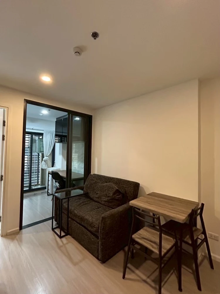 For sale/rent: Denim Condo, Chatuchak. Warm and inviting atmosphere. Buy/Reserve now!!