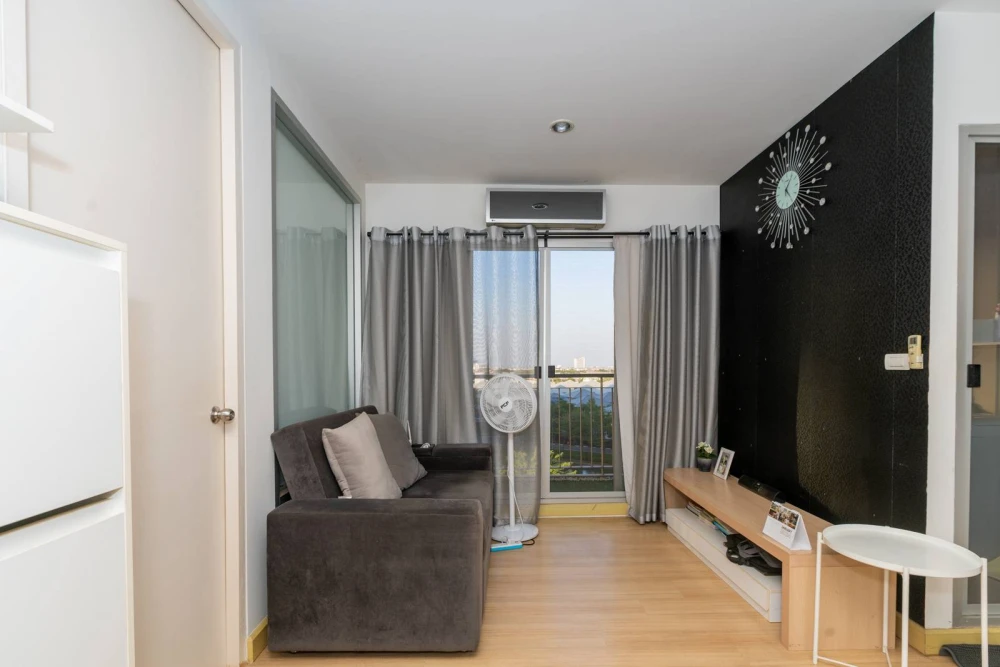 For sale/rent: Condo The Parkland Srinakarin Lakeside, nice room, pool view, fully furnished, hurry and book now before you miss out++