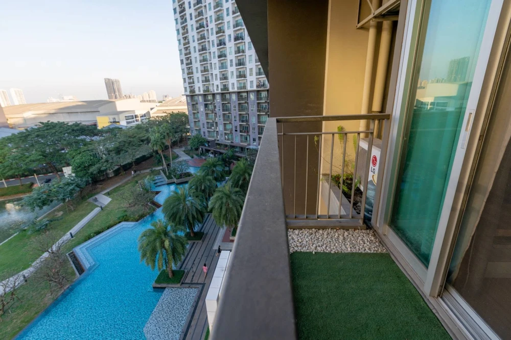 For sale/rent: Condo The Parkland Srinakarin Lakeside, nice room, pool view, fully furnished, hurry and book now before you miss out++