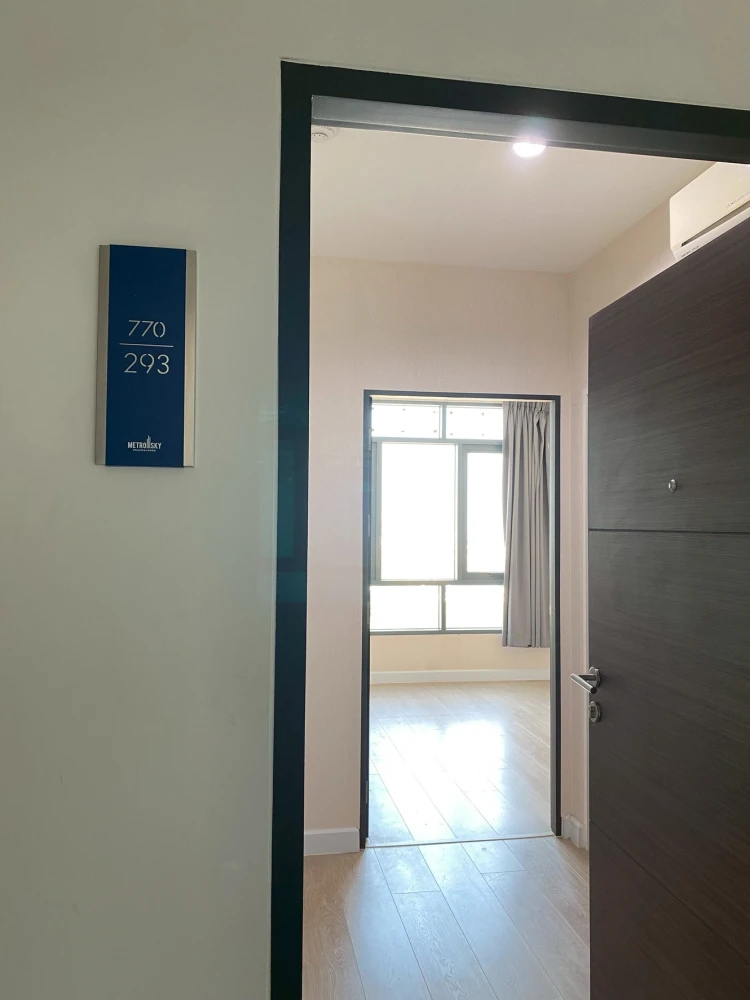 For sale/rent: Metro Sky Prachachuen Condo. Great location, great value, beautiful rooms. Buy/reserve now!!