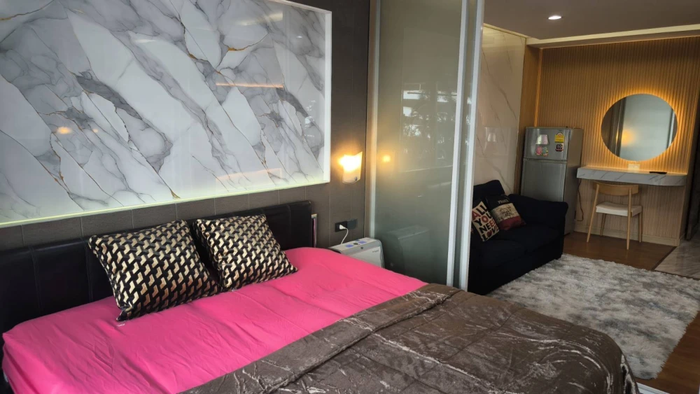 Sale/Rent!! Condo Grand Park View Asoke, spacious room, furniture + electrical appliances, ready to move in, book now!!