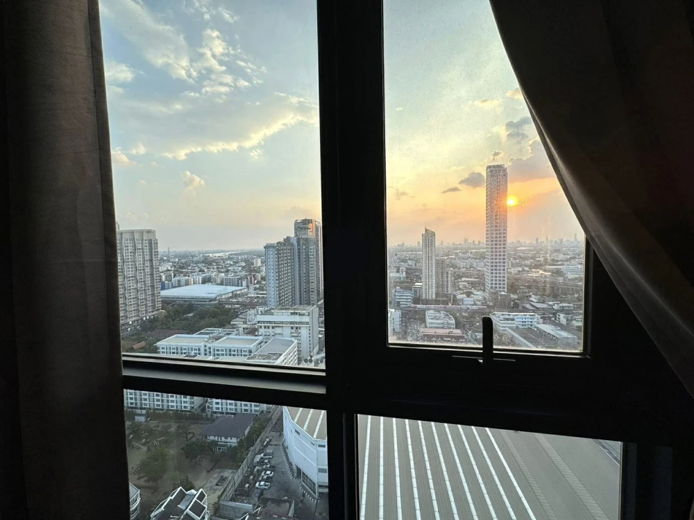 For sale/rent: Knightsbridge Prime On Nut Condo. Beautiful unit, ready to move in. Buy/Reserve now!!