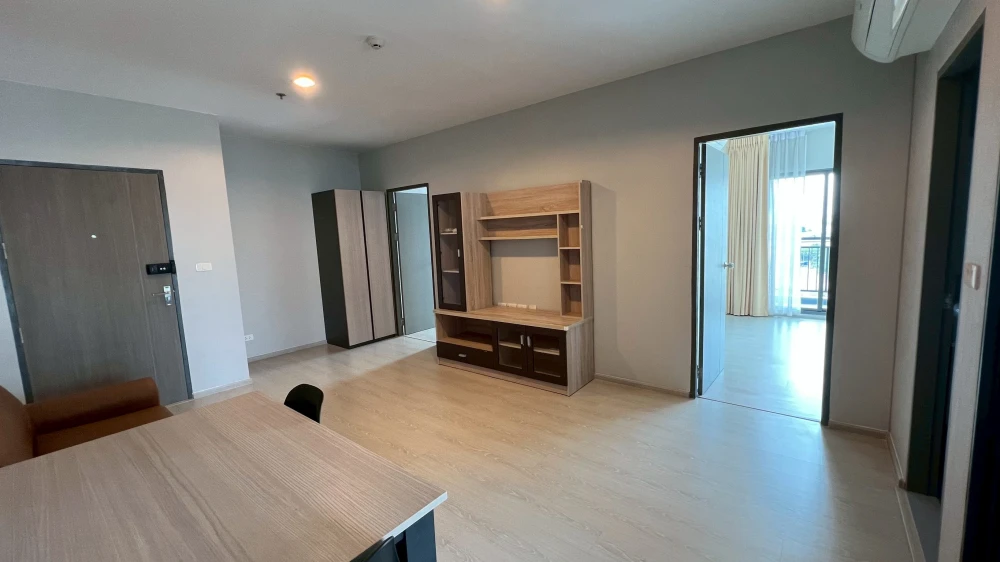 For sale/rent: Ideo Sukhumvit 115 condo. Bright, airy, and comfortable rooms. Buy/reserve now!!