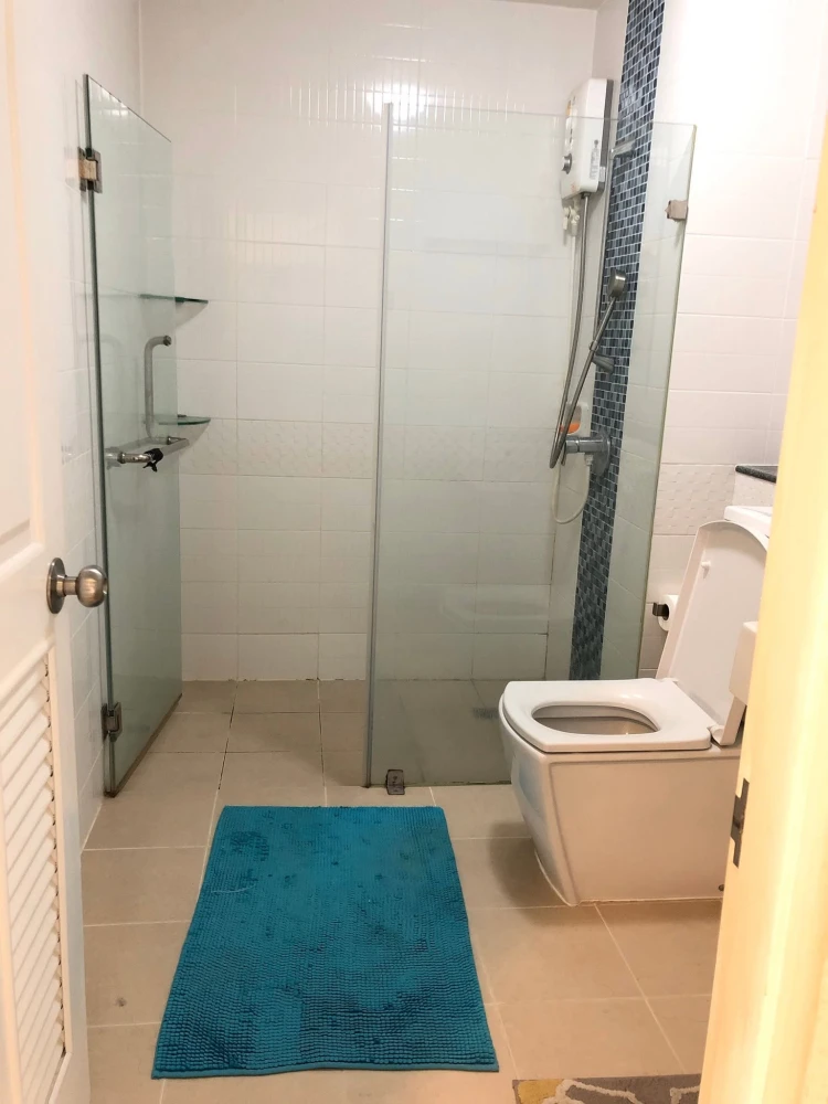 Sell / rent Metro Park Sathorn Condo, furniture + complete electrical appliances The most corner room Hurry up to reserve it.