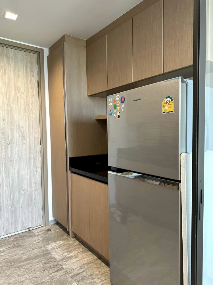 For sale and rent Kawa House On Nut 77, room ready to move in. Good furniture Complete with a very comfortable sofa, don't miss it.