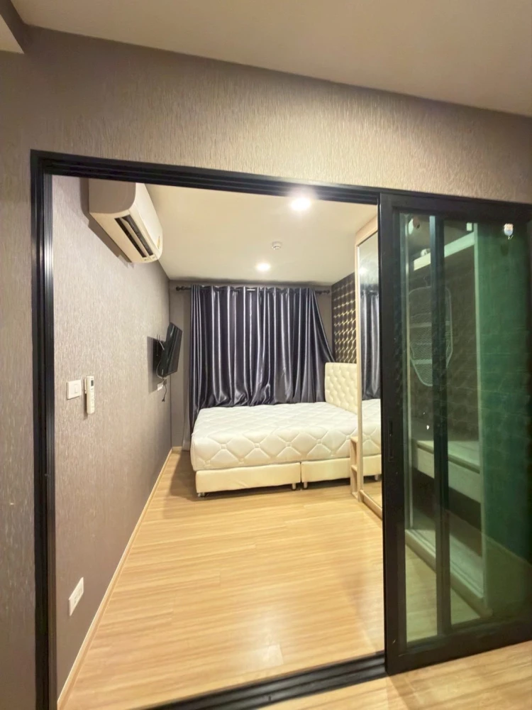 For sale/rent: Chewathai Hallmark Ladprao-Chokchai 4. Nice room, fully furnished + appliances included. Just bring your personal belongings and move i