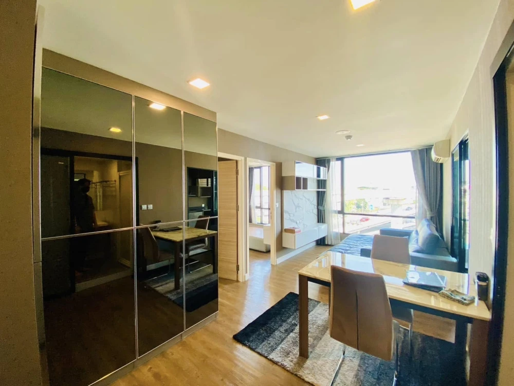 Urgent sale for rent, Esta Bliss Condo, 2 bedrooms, 1 bathroom, 6th floor, decorated room, ready to move in. Well built, don't miss it.