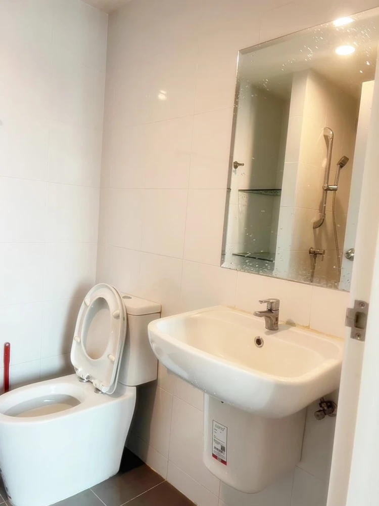 For sale and rent, Niche ID Phetkasem-Bang Khae. The room is divided into proportions. Good grade electrical appliances Don't postpone it, reserve now