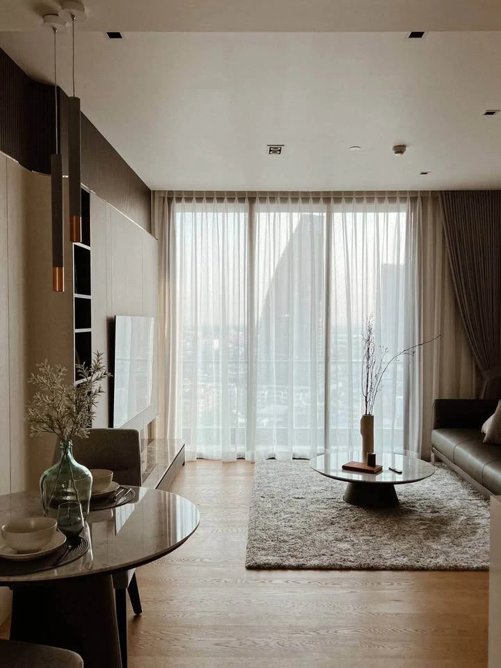 For sale/rent Beatniq Sukhumvit 32, spacious room, comfortable, well-built-in, hurry and book before you miss out!!