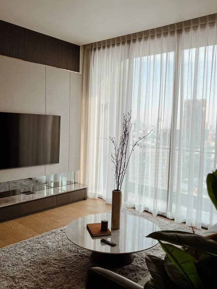 For sale/rent Beatniq Sukhumvit 32, spacious room, comfortable, well-built-in, hurry and book before you miss out!!