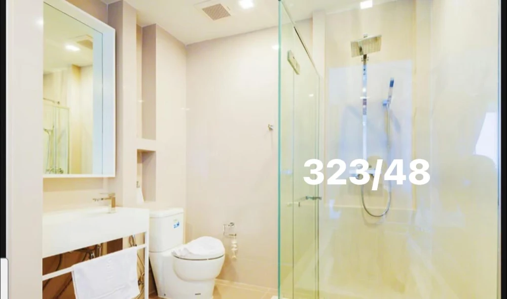 For sale/rent: Beachfront house, nice rooms, fully furnished, spacious and comfortable. Book now!