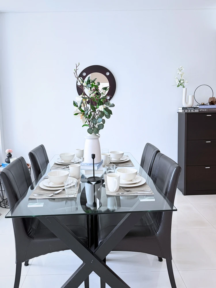 For sale or rent, Fullerton Sukhumvit, high floor, spacious room, plenty of usable space. Don't postpone it. It's good like this. Book now.