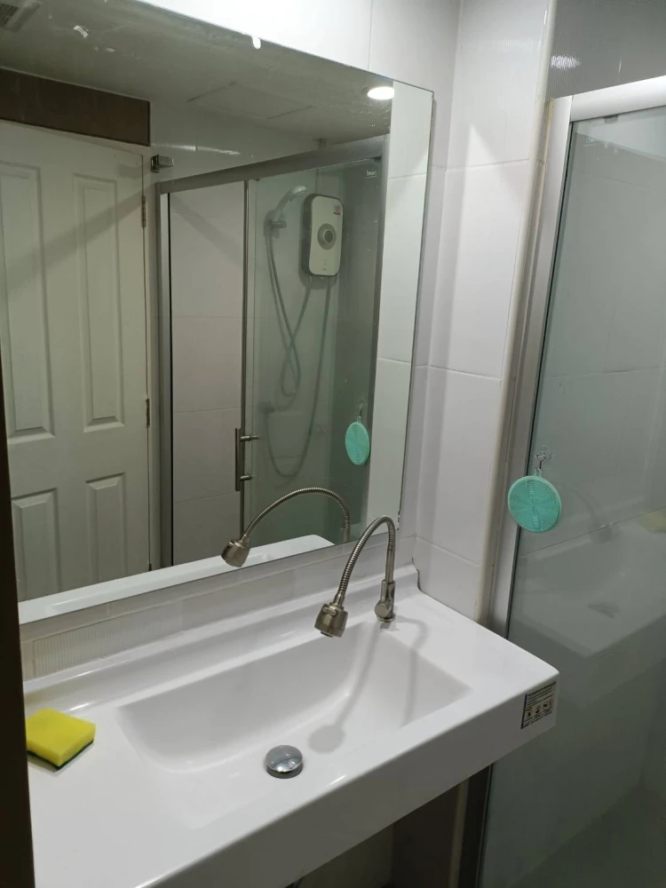 For sale/rent: U Delight @ Talat Phlu Station, bright room, separated into sections, with many amenities. Reserve now!