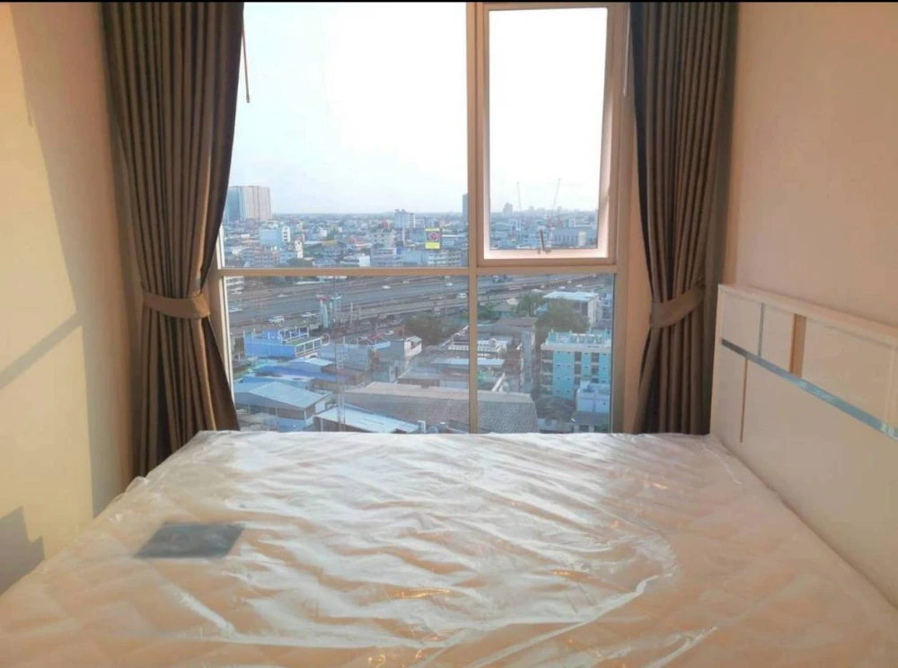 For sale/rent: Lumpini Place Ratchada-Sathu, high floor unit, very livable, fully furnished, beautiful city view. Book now!