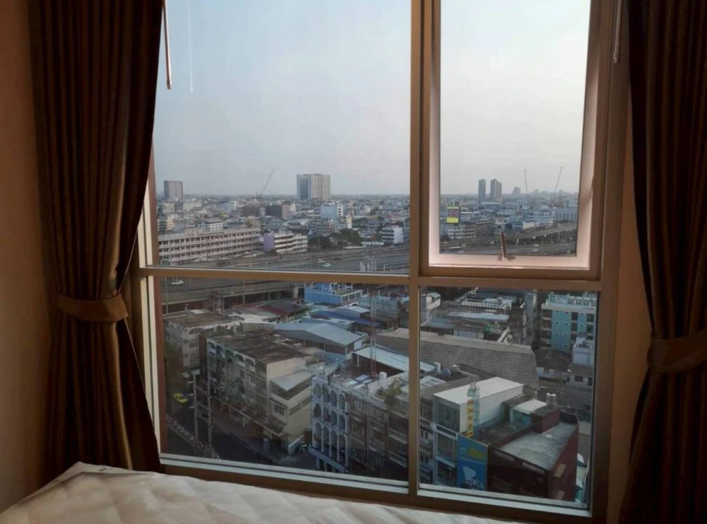 For sale/rent: Lumpini Place Ratchada-Sathu, high floor unit, very livable, fully furnished, beautiful city view. Book now!