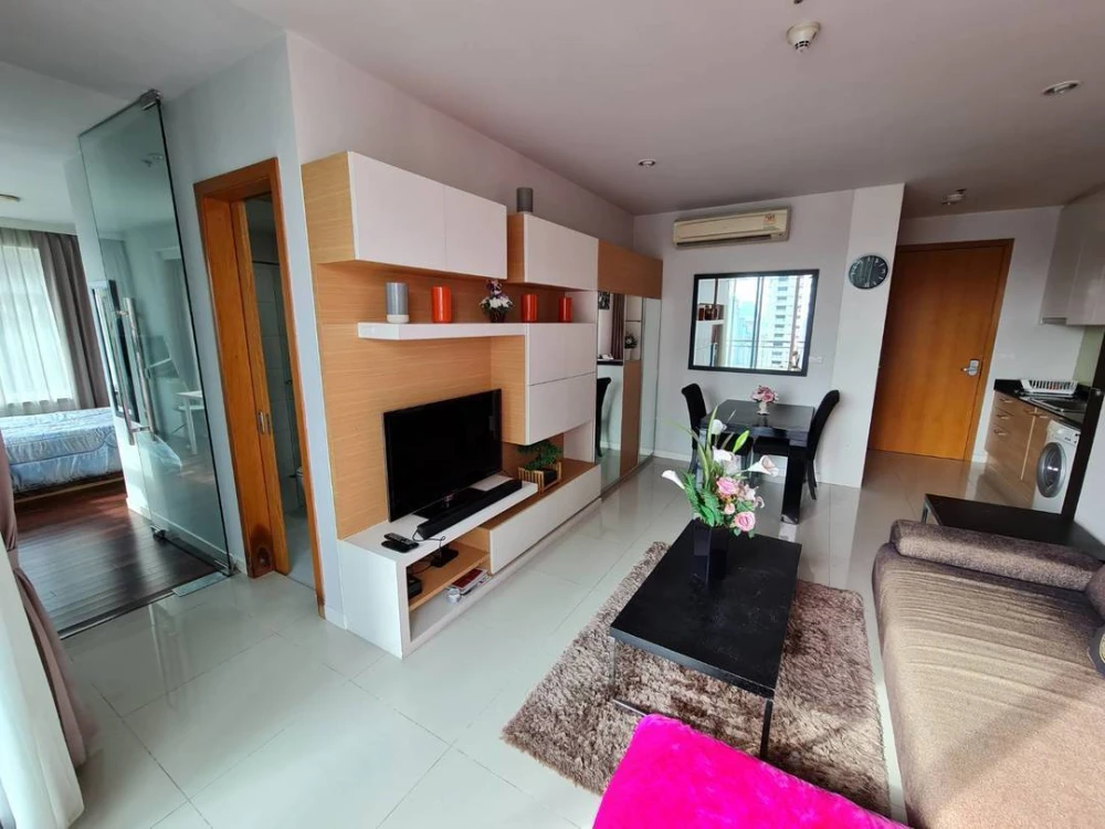 Condo for sale/rent, Circle Condominium, ready to move in.