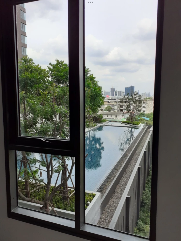 For sale/rent: The Parkland Phetkasem 56, 6th floor, Building C, quiet, empty room, airy, open. If interested, hurry and reserve now.