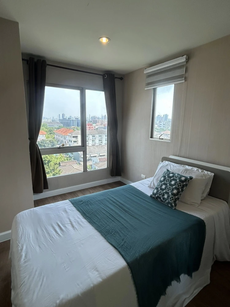 Sale/Rent The Privacy Ratchada-Sutthisan, top room, pool view. Furniture is ready. Book now.