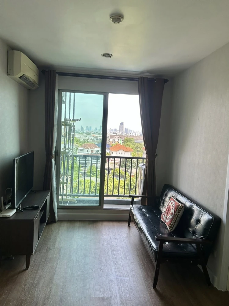 Sale/Rent The Privacy Ratchada-Sutthisan, top room, pool view. Furniture is ready. Book now.