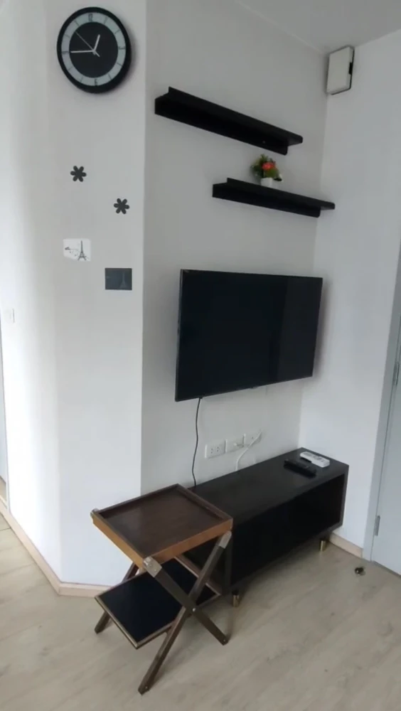 For rent, Ideo Sathorn-Thapra, high floor, beautiful view, fully furnished and ready to move in. If interested, hurry up to reserve now.