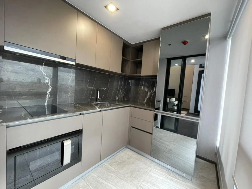 Conner Ratchathewi, a new luxury condo in the heart of the city