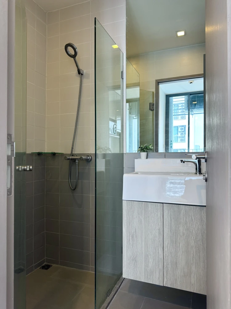 Condo Ideo Mobi Sukhumvit 81, ready to move in, complete with facilities, all here in one place, book now.