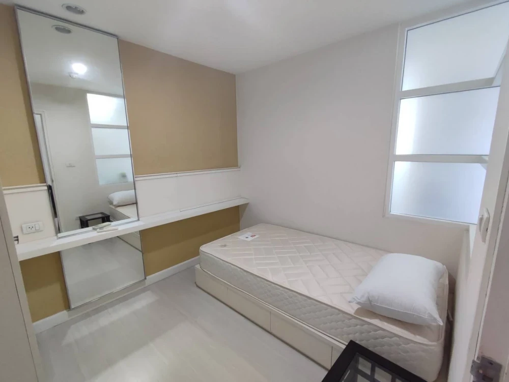 Condo for rent at The Bangkok-Sathorntaksin