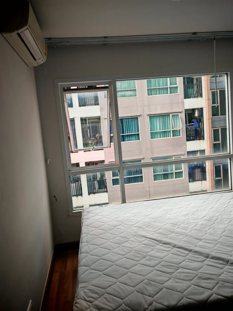 Condo Condo Regent Orchid Talat Phlu ready for rent.