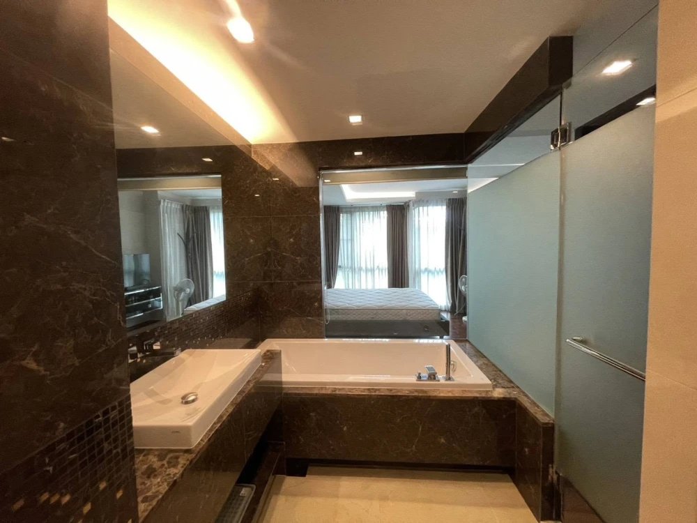 The Parkland Ratchada-Wongsawang Condo