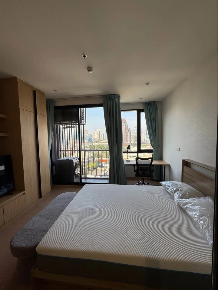 Maru Ekkamai 2 Condo | Fully Furnished, Pet-Friendly 🐶🐱, Just 5 Minutes from Ekkamai BTS Station!