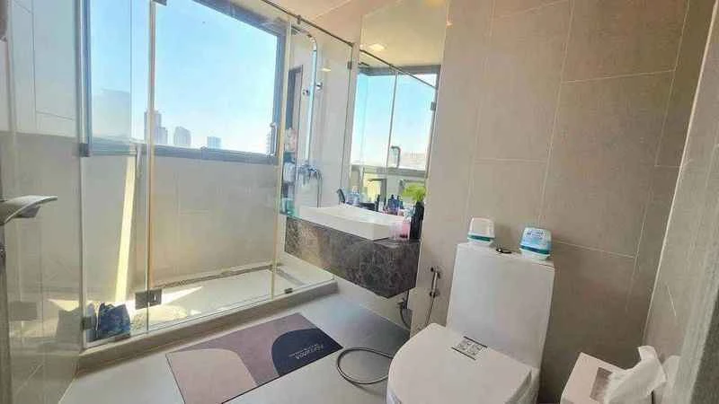 Condo The Peak Tower, ready to move in, spacious and comfortable room