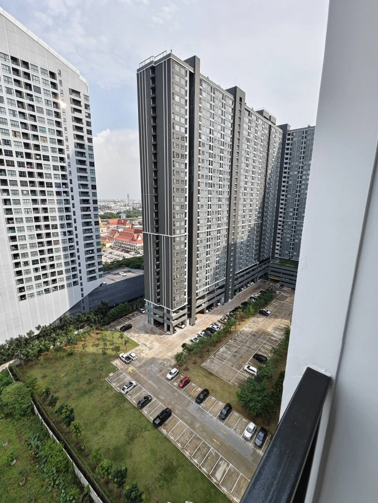 Regent Home Bangna condo for rent—well-partitioned layout with clearly defined zones. Great price—book now before it's gone!