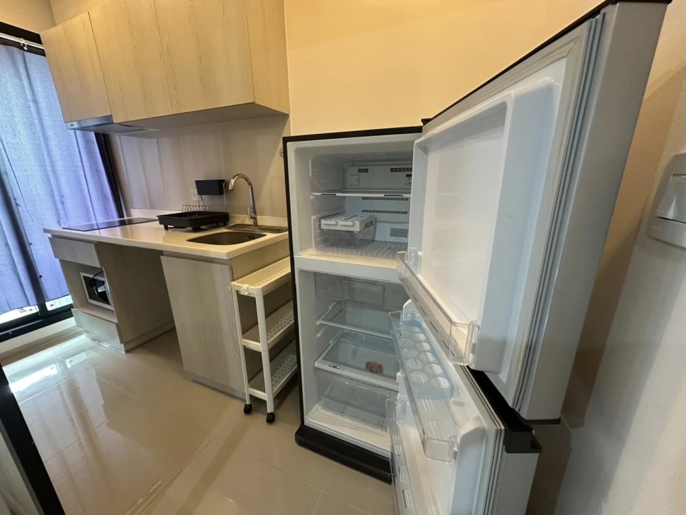 คอนโด ให้เช่า ไลฟ์ อโศก ห้องพร้อมอยู่ เฟอร์ เครื่องใช้ไฟฟ้าครบ ชั้น 25 ได้วิวสูง รีบมาจับจองก่อนพลาดโอกาส